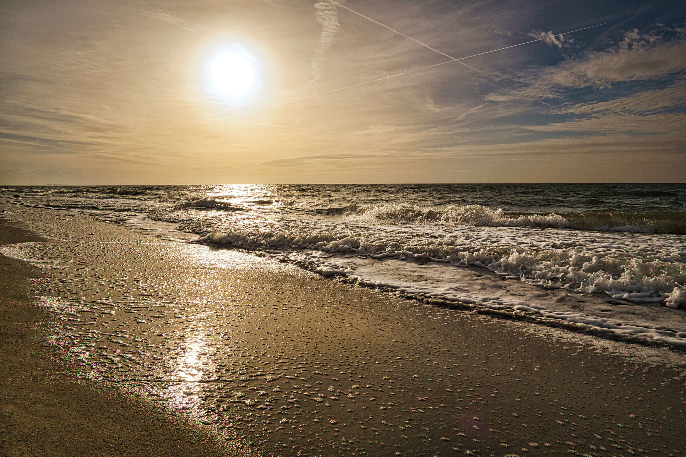 Bild mit Himmel, Sand, Urlaub, Strand, Ostsee, Meer, Küste, Reise, Welle, Weststrand