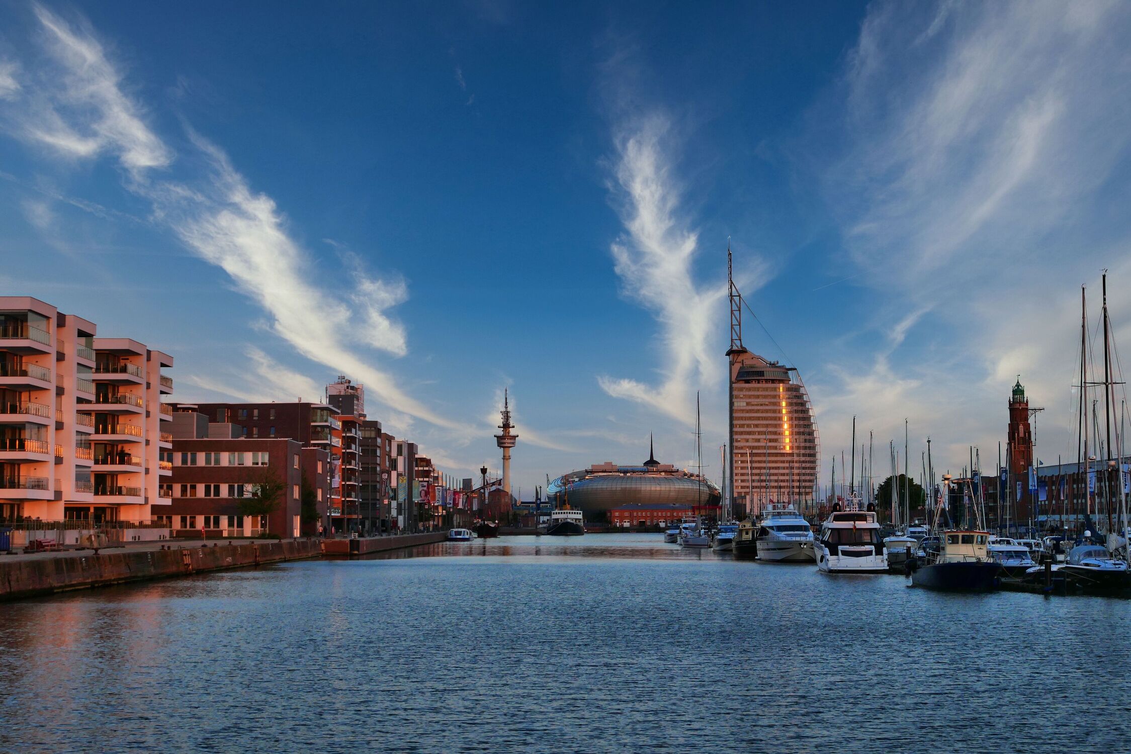 Bild mit Wasser, Häfen, Skylines & Hochhäuser, Bremerhaven, Neuer Hafen