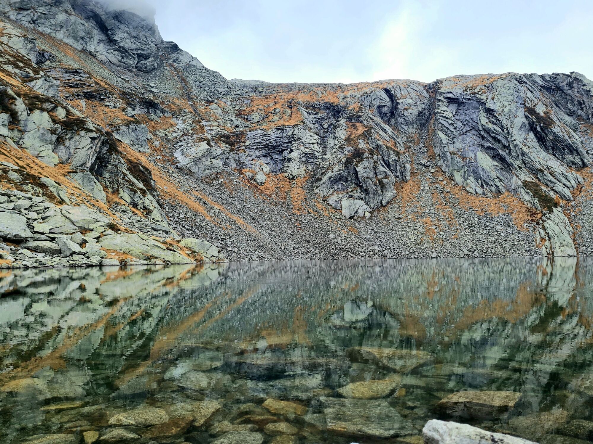 Bild mit Felsen, Steine, Bergsee, Abstrakt, Berglandschaft