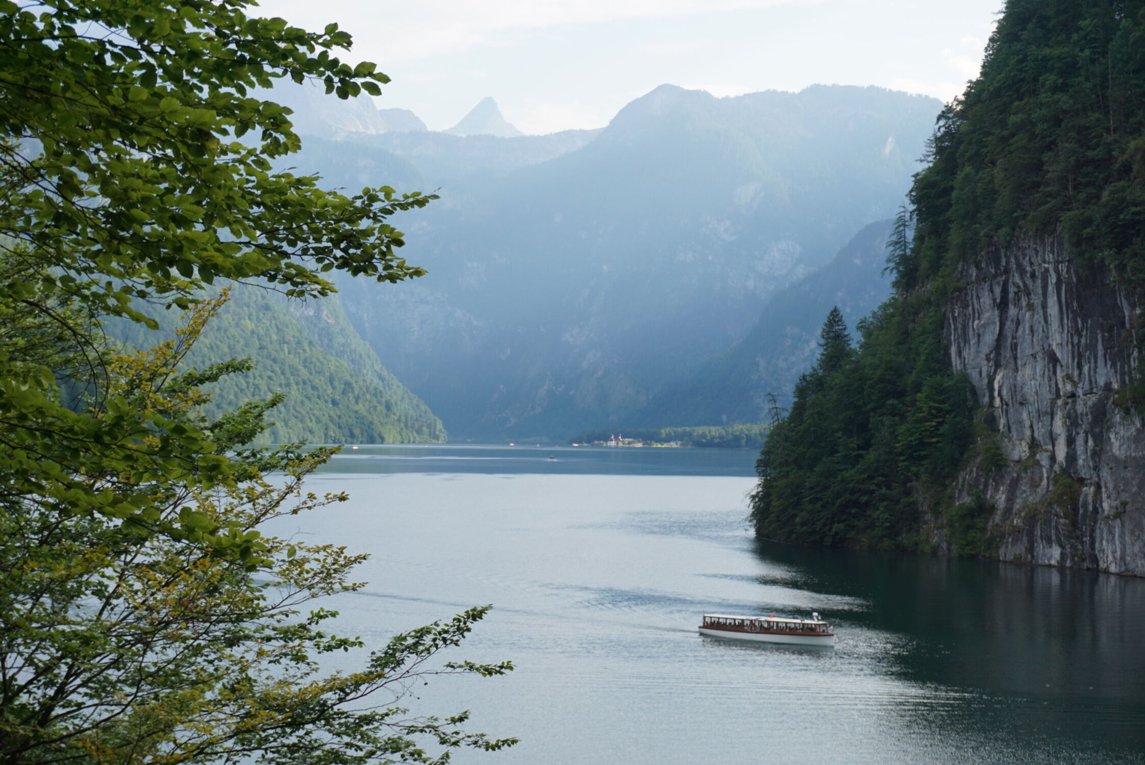 Bild mit Natur, Boote, Landschaft, See, königssee, Berchtesgaden