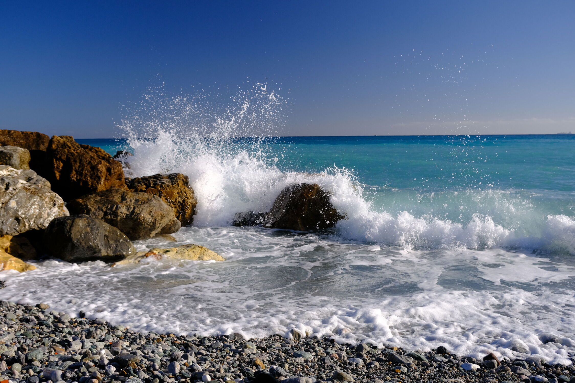 Bild mit Wasser, Strand, Meer, Mittelmeer, Ferien, Blauer Himmel, Lebensfreude, ozean, Welle