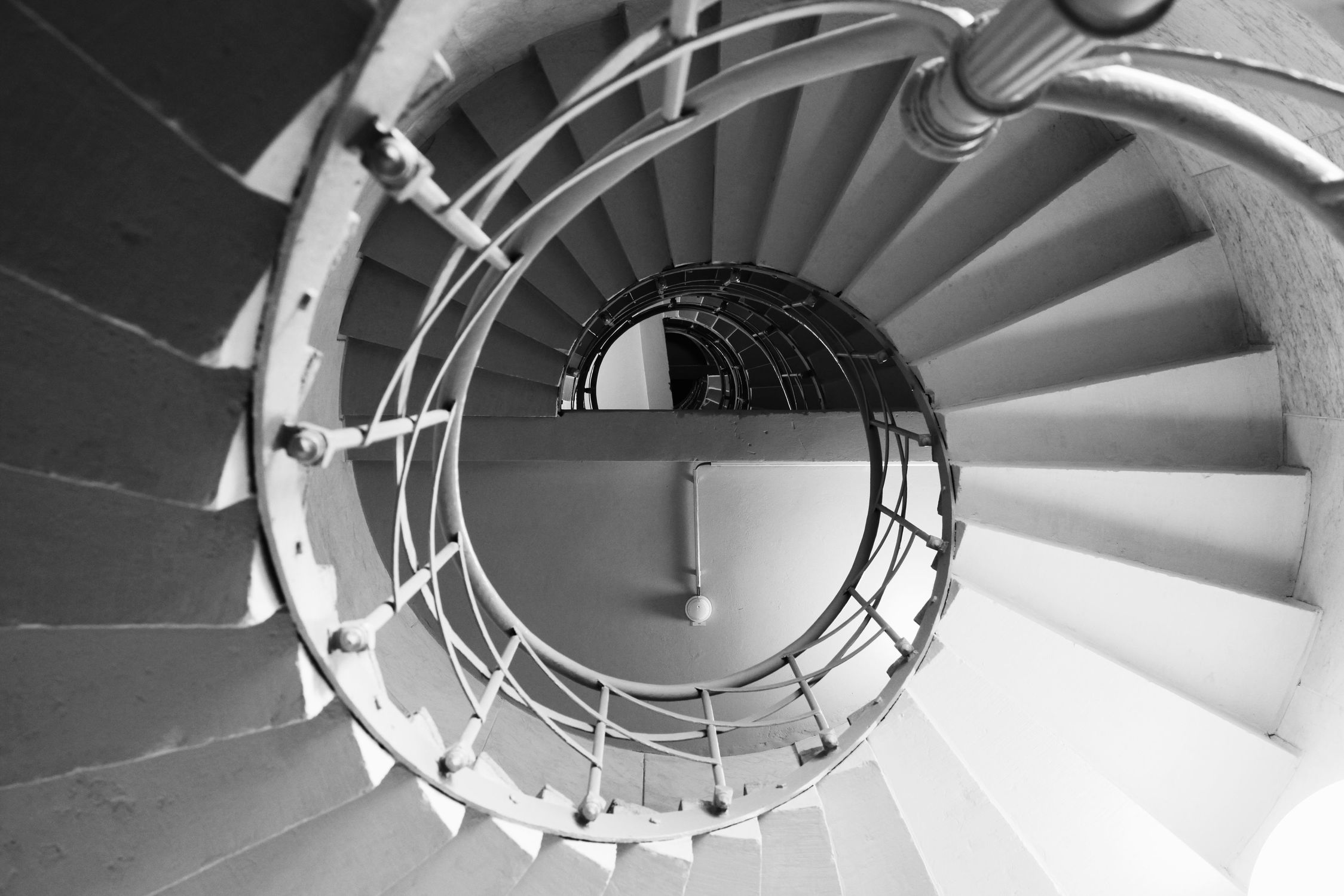 Bild mit Architektur, Treppen, Berlin, Spirale, schwarz weiß, treppe, SW