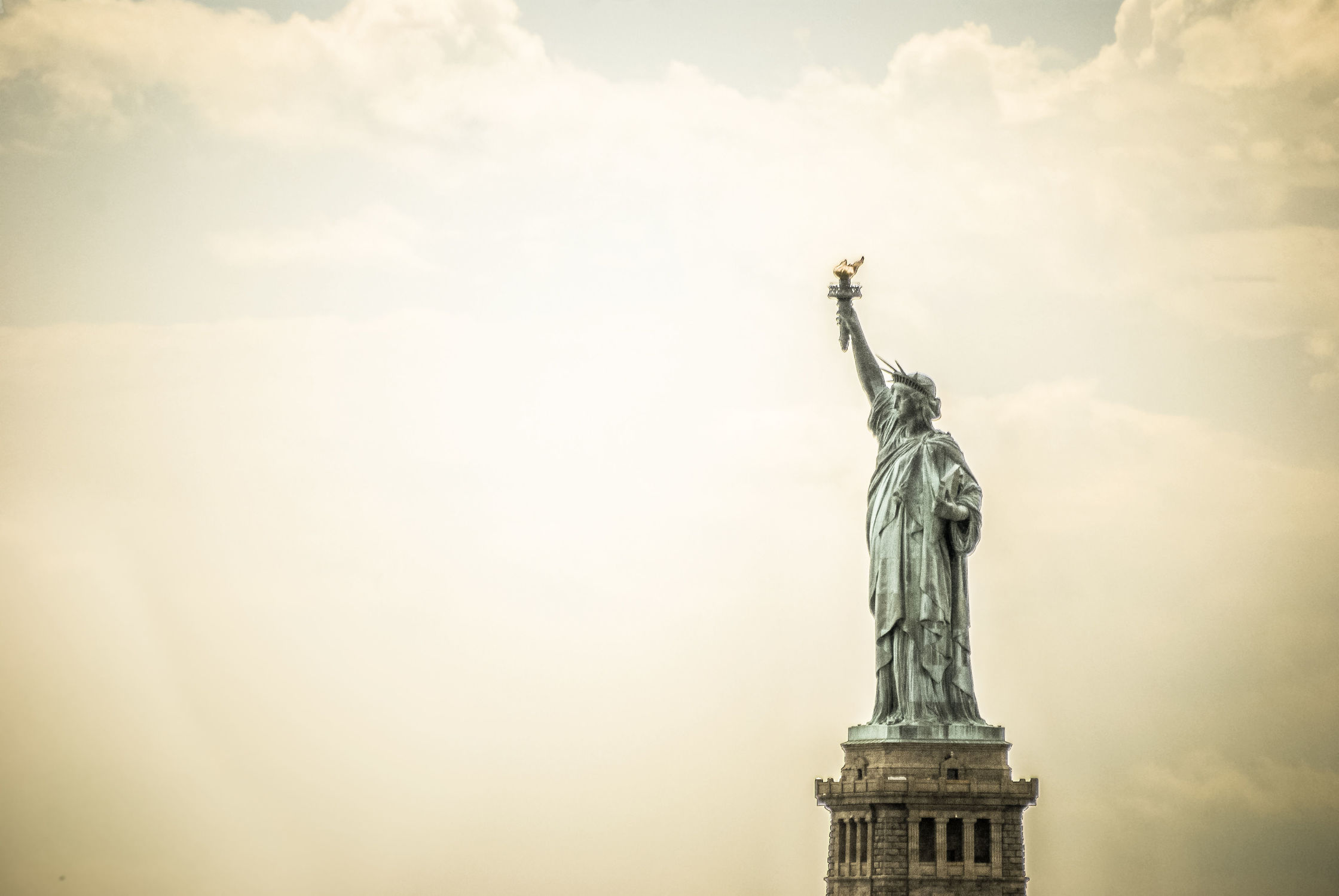 Bild mit New York, USA, VINTAGE, Vereinigte Staaten, Freiheitsstatue, statue of liberty, New York City, NYC