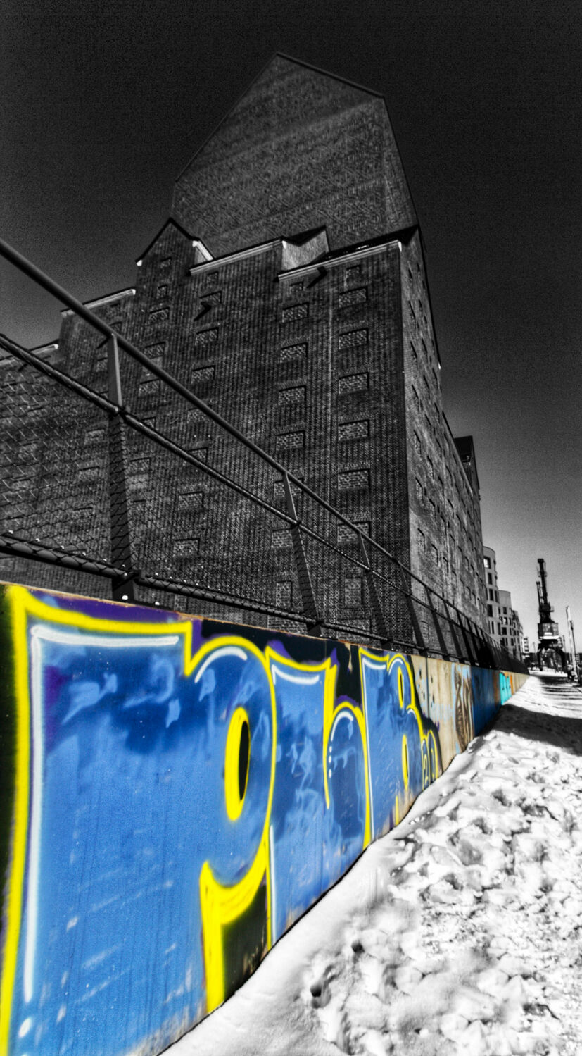 Bild mit Winter, Schnee, blue, Duisburg, Colorkey, Graffiti, Binnenhafen, Lagerhaus