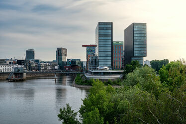 Bild mit Wasser, Sonnenuntergang, Architektur, Sonnenaufgang, Häfen, Stadt, City, Düsseldorf, Medienhafen, NRW
