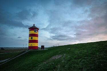 Bild mit Sonnenuntergang, Sonnenaufgang, Landschaft, Nordsee, Leuchtturm, Niedersachsen, Norden, Deiche