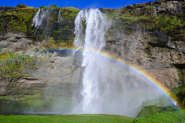 Bild mit Gletscher, Regenbögen, Wasserfall, island, Abendsonnenlicht, Seljalandsfoss