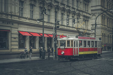 Bild mit historische Altstadt, Retro, Stadtansichten, Retro style, Städtereisen, Hauptstadt, Strassenbahn, Prag, Tram
