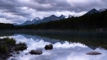 Bild mit Natur, Landschaften, Reisen, Naturlandschaften, Morgenstimmung, Nordamerika, Banff National Park, Alberta, Rocky Mountains, Kanada