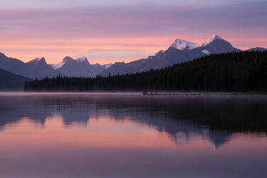 Bild mit Natur, Landschaften, Seen, Panorama, Morgenstimmung, Berglandschaft, Nordamerika, Rocky Mountains, Kanada, Jasper National Park