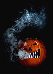 Bild mit Rauch, Halloween, Kürbis