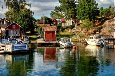 Bild mit Häfen, boot, Wasserspiegelung, Stockholmer Schären, Wasser Spiegelung