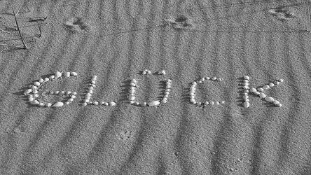 Bild mit Weiß, Sand, Schwarz, Strand, Ostsee, Meer, Muscheln, Symbol Glück, Glück, Wünsche