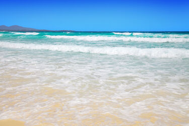 Bild mit Sand, Urlaub, Strand, Meer, Küste, Reise, Ufer, Fuerteventura, Kanarische Inseln, Kanaren