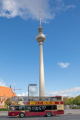 Berlin - Fernsehturm am Alexanderplatz