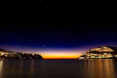 Bild mit Meer, Sterne, Nachtaufnahmen, Nacht, spanien, Sternenhimmel, Bucht, mallorca, Palma de Mallorca