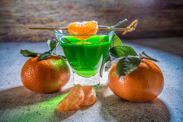 Bild mit Grün, Glas, Orangen, nahaufnahme, farbenfroh, Vitamine, Drink, Cocktail, Orangenscheiben, hingucker