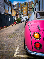 Bild mit Autos, London, Retro, City, VINTAGE, pink, Auto, cars, color, vintage cars