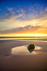 Bild mit Gelb, Wasser, Landschaften, Felsen, Sand, Blau, Strand, England, Sonne und Meer, Cornwall, Ruhig