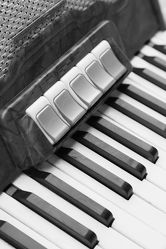 Bild mit Kunst, Musikinstrumente, Klavier, Instrument, Piano, Musik, schwarz weiß, SW