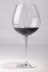Rotweinglas 3