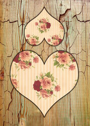 Zwei Herzen mit romantischen Rosen motiv auf rustikalen Holz,im Shabby Chic style.