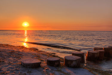Bild mit Gewässer, Sonnenuntergang, Sonnenaufgang, Strand, Sandstrand, Ostsee, Meer, Am Meer