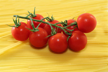 Bild mit Tomate, Tomaten, Gemüse