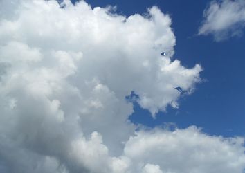 Bild mit Wolkenbildung