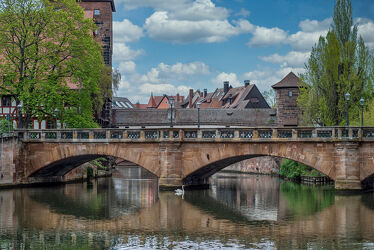 Bild mit Wasser, Frühling, Gebäude, Häuser, Brücke, Fluss, nürnberg, historische Bauten, Pegnitz
