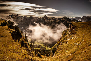 Bild mit Berge und Hügel, Alpen Panorama, Nebelauflösung